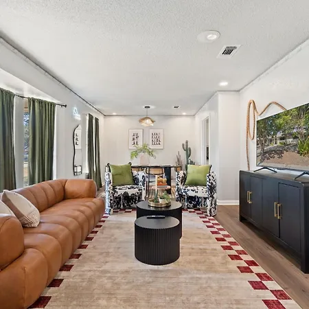 4Bd Near Airport & Downtown - Volleyball - Games